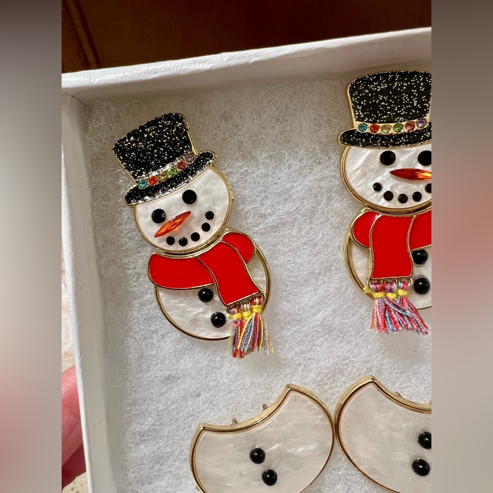 Sugarfix by Baublebar Festive Snowman & Christmas Tree earrings Set - Picture 3 of 10